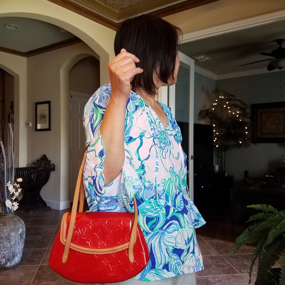 SOLD@!Auth. Louis Vuitton Biscayne Red Vern PM Han